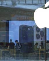 苹果新AI功能限制机型 分析师：将重振iPhone销售